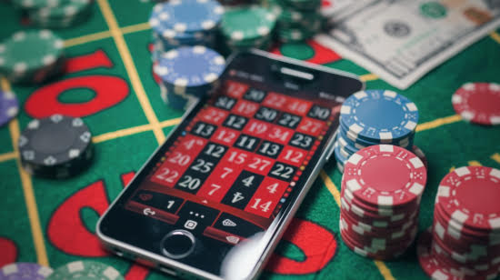 Understanding What Are Deposit Bonuses and Their Impact on Online Gambling
