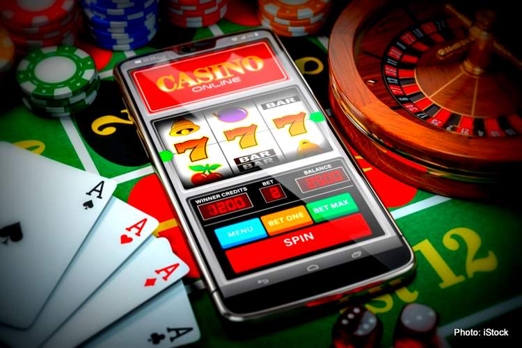 The Allure of Online Casino Slots Charm -1596934029